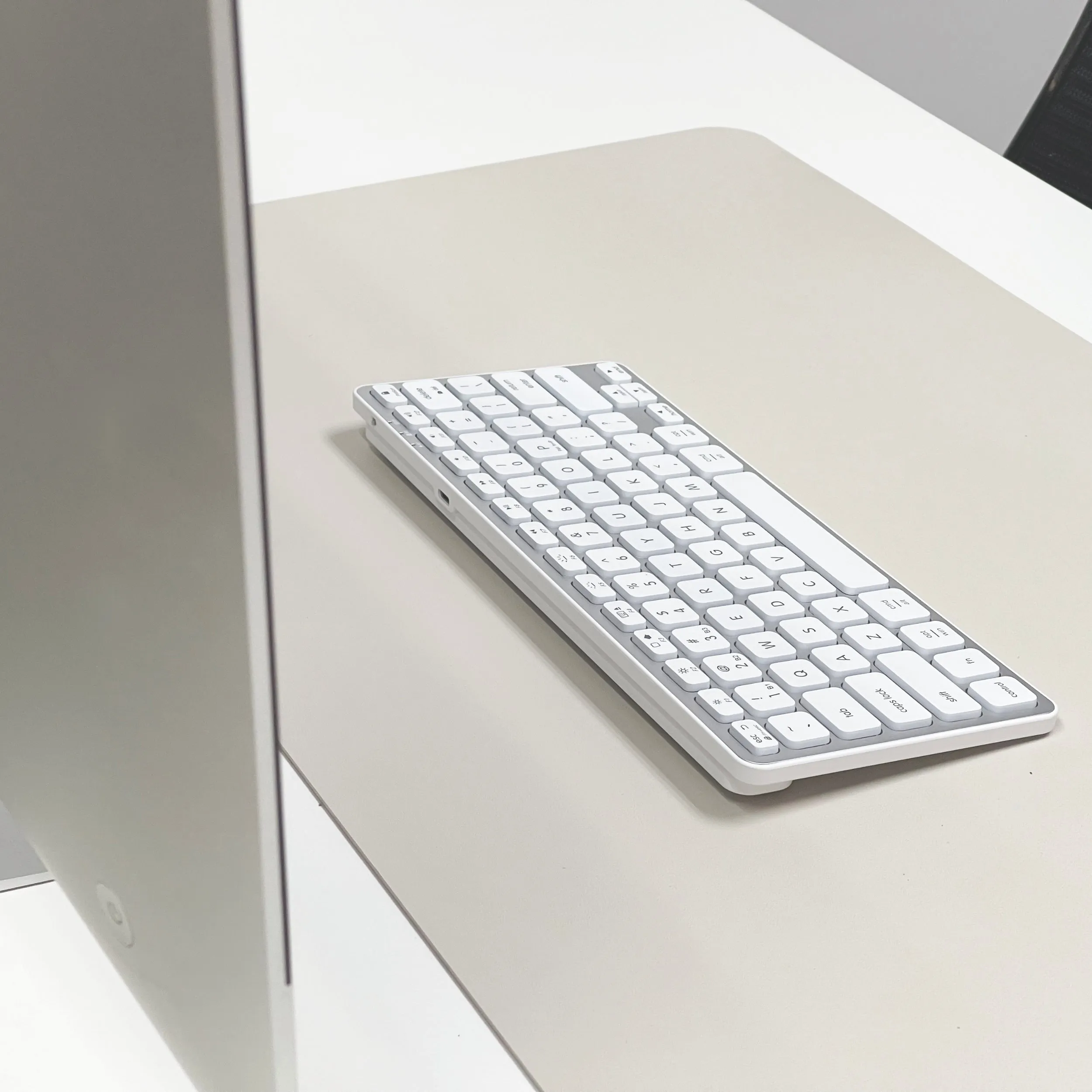 Backlit Keyboard Wireless for Mac (Compact, Aluminum)