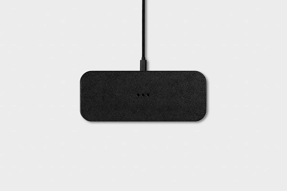 Courant Catch 2 Wireless Leather Charger in Black