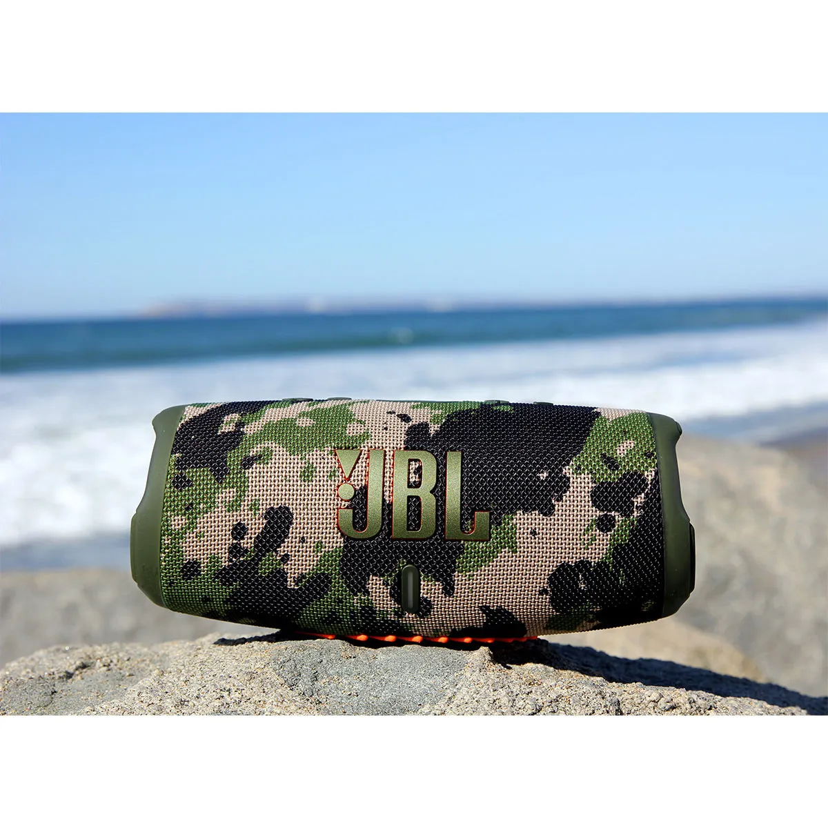 JBL Charge 5 Portable Waterproof Bluetooth Speaker with Powerbank (Camo)