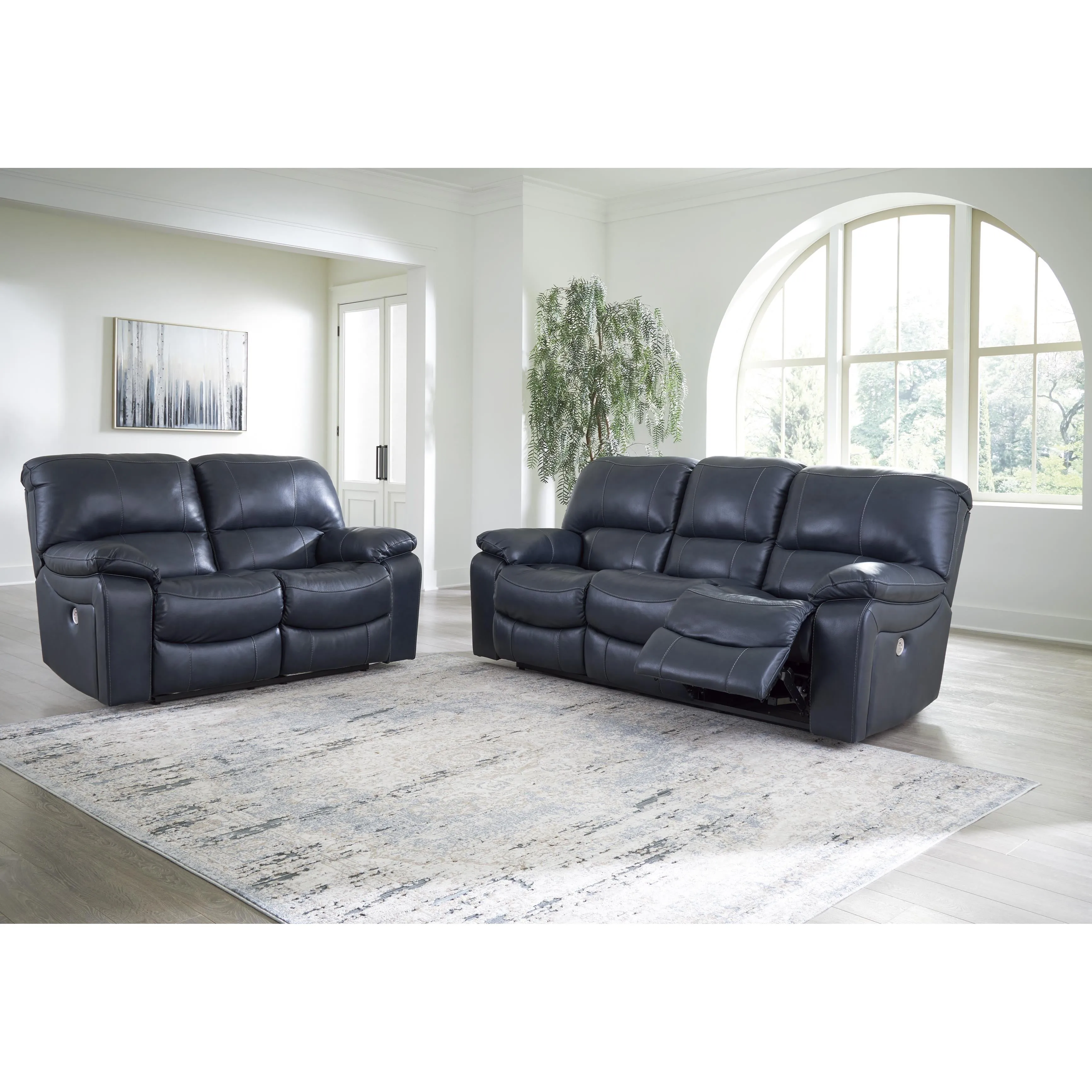 Signature Design by Ashley Leesworth Power Reclining Leather Match Loveseat U4380974