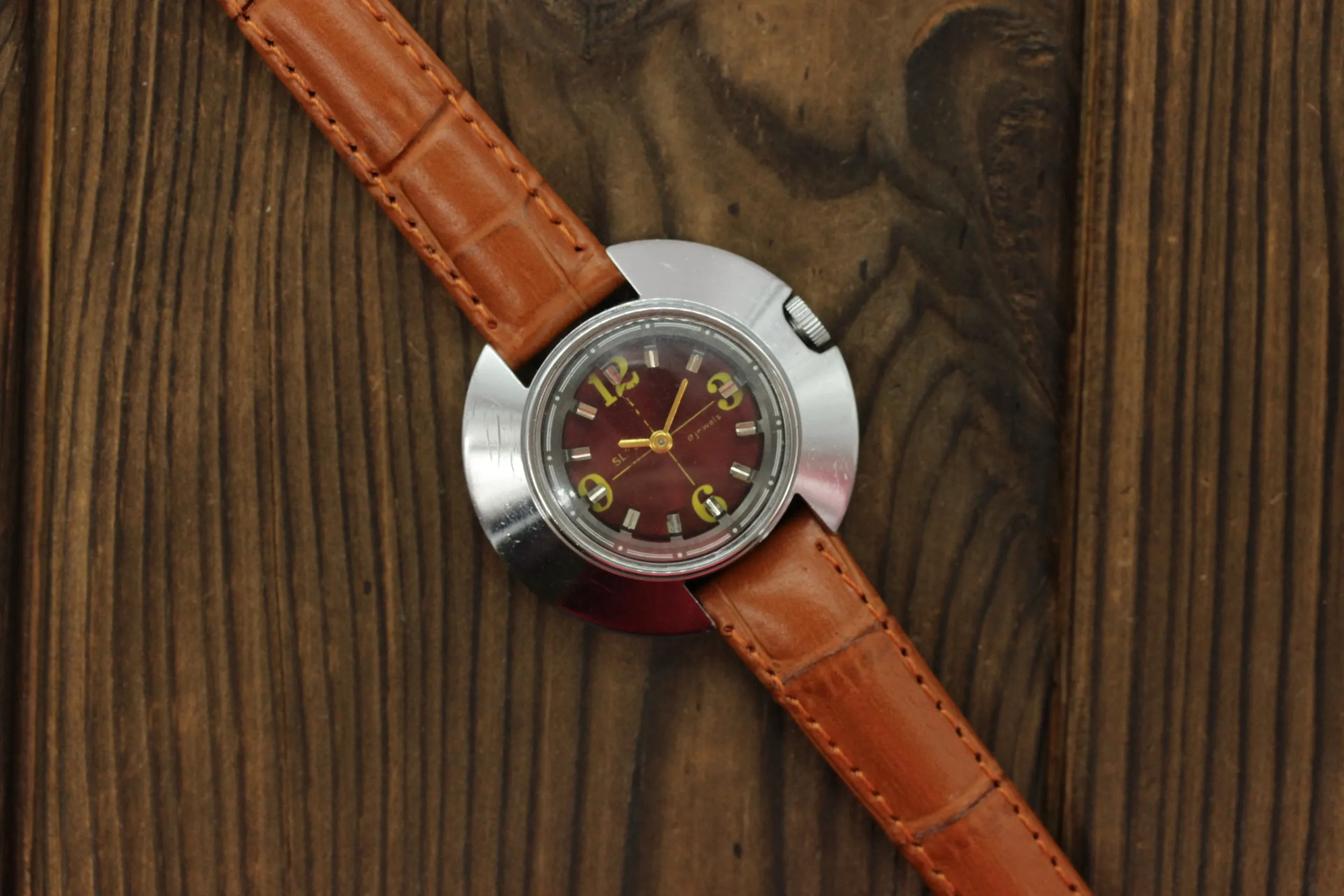 Vintage Soviet womens mechanical watch Slava UFO